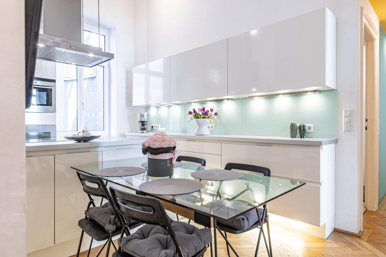 The Hub Vienna By Jr City Apartments Екстериор снимка